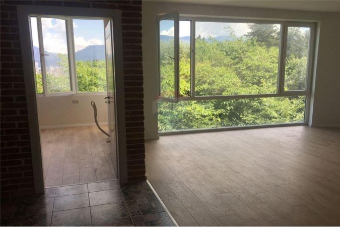 Tirane, jepet me qera 2+1+2 +Ballkon Kati 3, 110 m² 450 € (Kopshti Botanik)