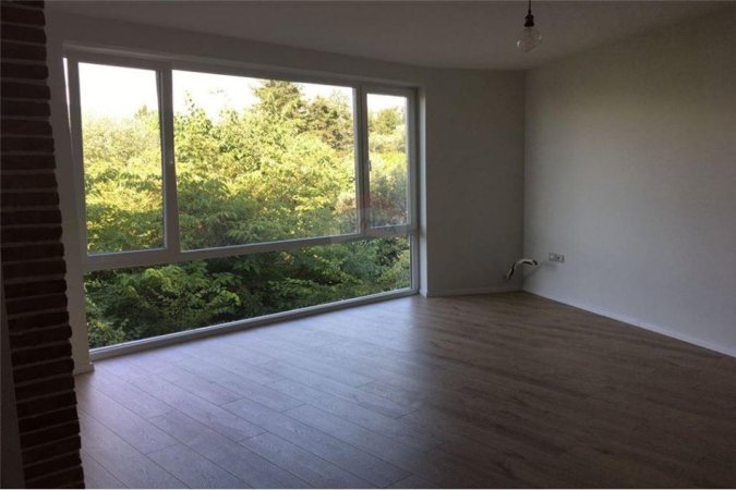 Tirane, jepet me qera 2+1+2 +Ballkon Kati 3, 110 m² 450 € (Kopshti Botanik)