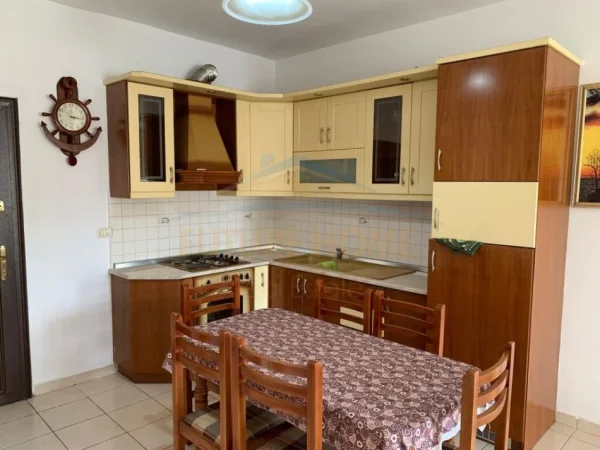 Durres, shitet apartament 2+1 Kati 7, 90 m² 117.000 € (Muzeumi i Deshmoreve)
