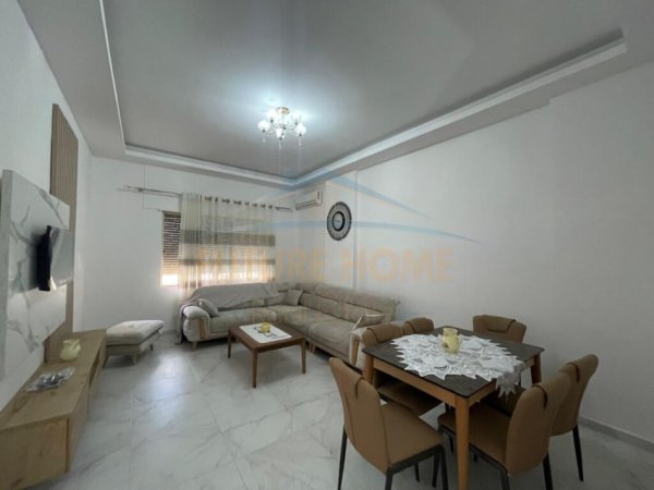 Durres, jepet me qera apartament 1+1 Kati 1, 70 m² 400 € (Vollga)