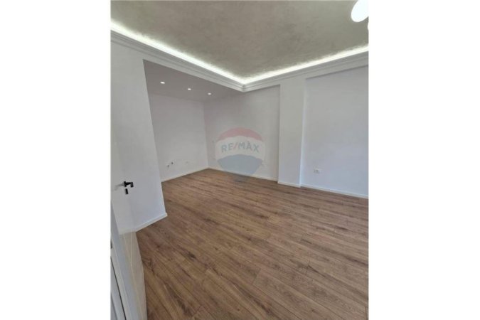 Tirane, shitet apartament 2+1 Kati 7, 95 m² 210.000 € 