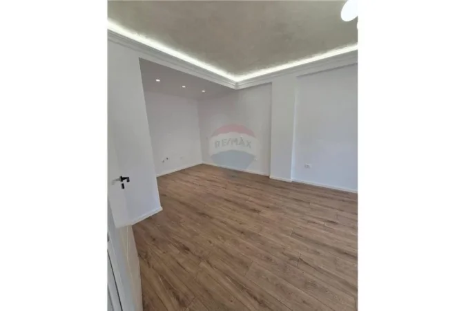 Tirane, shitet apartament 2+1 Kati 7, 95 m² 210.000 € 
