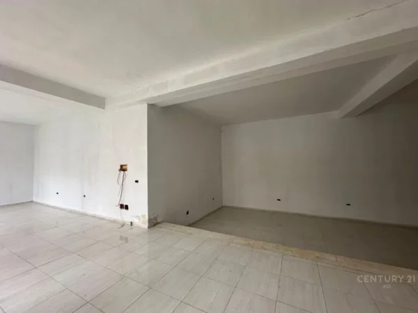 Tirane, shitet ambjent biznesi , 121 m² 225.000 € (Bulevardi Zhan Dark)