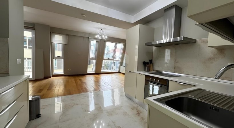 Tirane, jepet me qera apartament 3+1 Kati 5, 220 m² 2.200 € (Rruga e Elbasanit)
