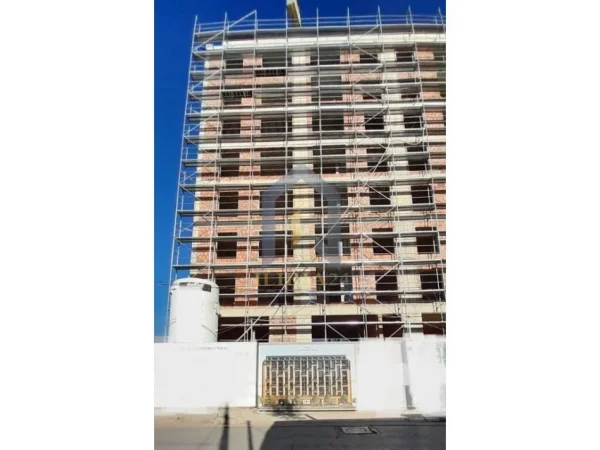 Tirane, shes apartament 2+1+Ballkon , 105 m² 165.000 € (Jordan Misja)