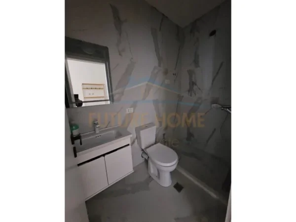 Durres, shitet apartament 1+1+Ballkon Kati 8, 50 m² 66.000 € (DURRES)