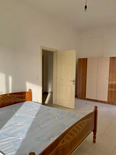 Tirane, shitet apartament 2+1+Aneks+Ballkon Kati 2, 131 m² 137.000 € (astir)