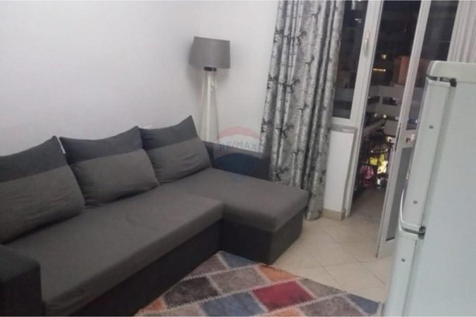 Tirane, jepet me qera apartament 1+1 Kati 4, 55 m² 500 € (Tirana e Re - Sheshi Willson,)