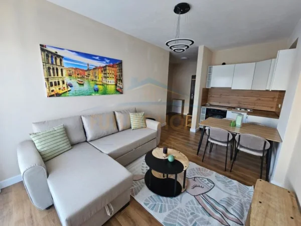 Shkembi Kavajes, shitet apartament 1+1+Aneks+Ballkon Kati 8, 50 m² 66.000 € (shkembi kavajes, durres)