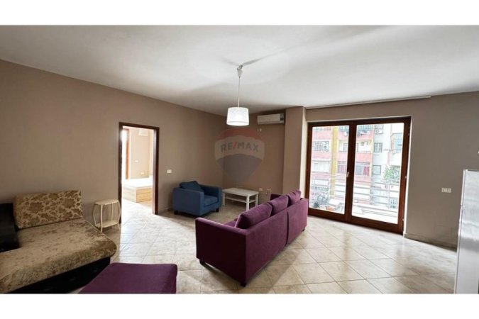 jepet me qera apartament 3+1 , 120 m² 800 € (Stacioni i Trenit)