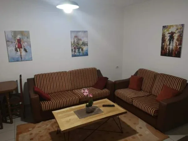 Tirane, shitet apartament 3+1+Aneks+Ballkon Kati 3, 93 m² 134.000 € (rruga kongresi i lushnjes)