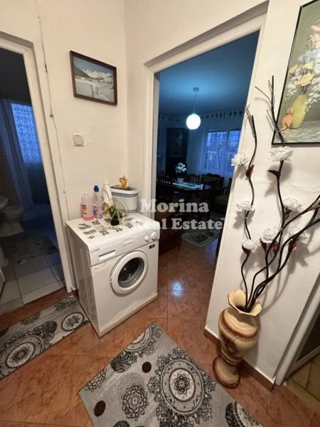 Tirane, jepet me qera apartament 2+1 Kati 4, 95 m² 450 € (Vasil Shanto)