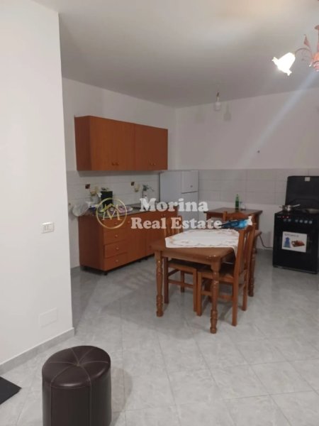 Tirane, jepet me qera apartament 1+1 Kati 4, 65 m² 450 € (Pediatria)