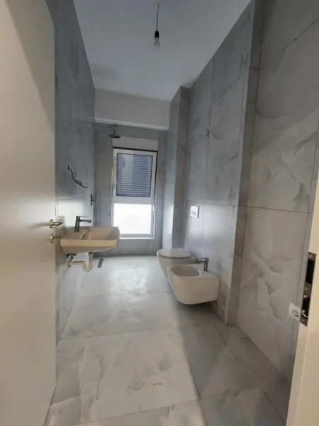 Tirane, shitet apartament 1+1+Ballkon Kati 2, 59 m² 89.900 € (ALI DEMI)