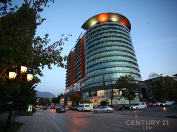 Tirane, jap me qera zyre , 658 m² 13.160 € (Rruga e Elbasanit, ETC)