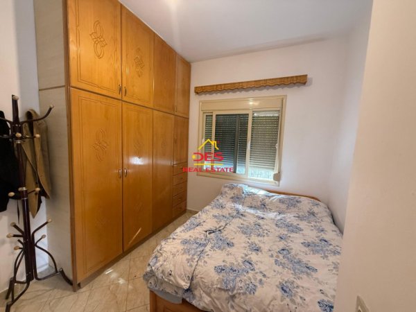 Vlore, jepet me qera shtepi 3+1 Kati 1, 150 m² 400 € (Rruga Demokracia)