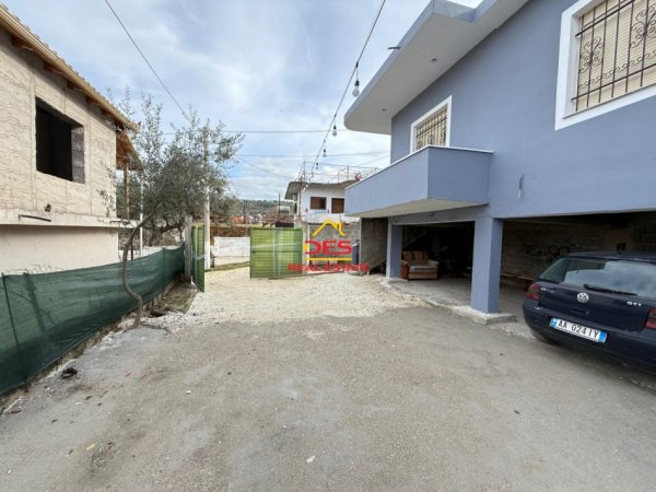 Vlore, jepet me qera shtepi 3+1 Kati 1, 150 m² 400 € (Rruga Demokracia)