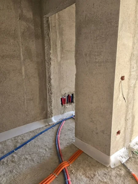 Tirane, shitet apartament 1+1+Ballkon Kati 3, 73 m² 120.000 € (ish fusha aviacionit)