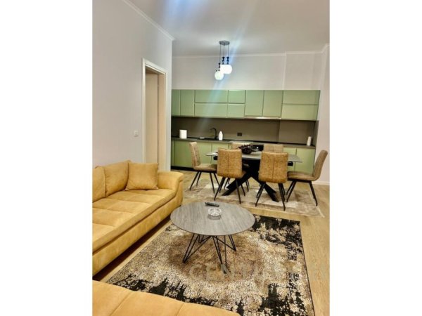Tirane, jap me qera apartament 2+1+2+POST PARKIMI , 126 m² 1.500 € (Kompleksi Delijorgji)