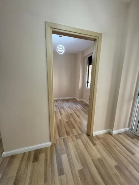 Tirane, shitet apartament 2+1+Ballkon , 83 m² (ASTIR)