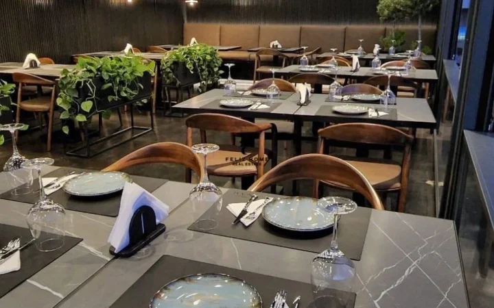 Sarande, shitet ambjent biznesi Kati 1, 170 m² 750.000 € (SARANDE)