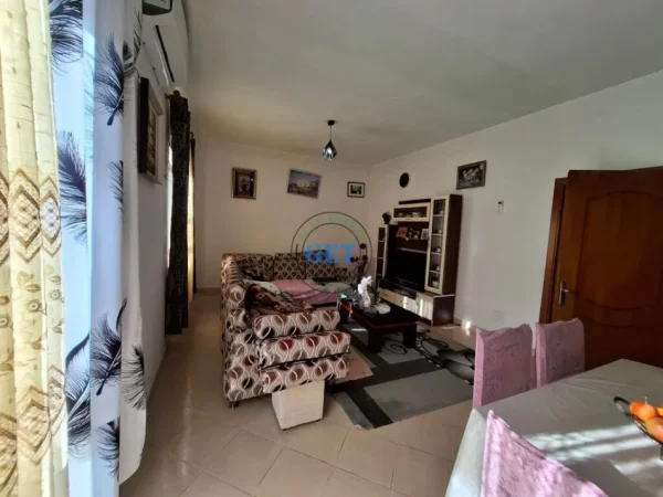 Durres, shitet Vile 2+1 Kati 2, 240 m² 150.000 € (Spitall, Durrës)