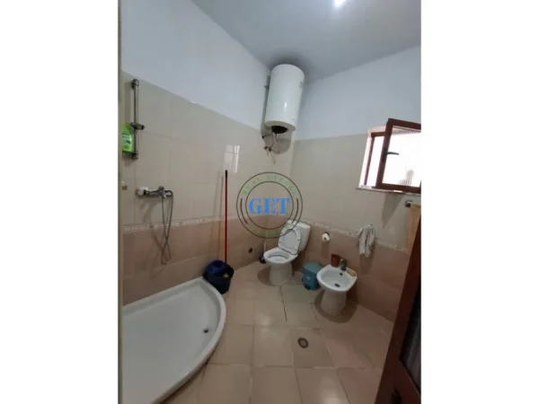 Durres, shitet Vile 2+1 Kati 2, 240 m² 150.000 € (Spitall, Durrës)