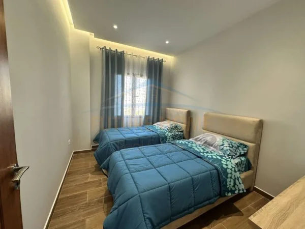 Tirane, jepet me qera Vile 3+1 Kati 2, 67 m² 450  € (KASHAR)  UNA47803