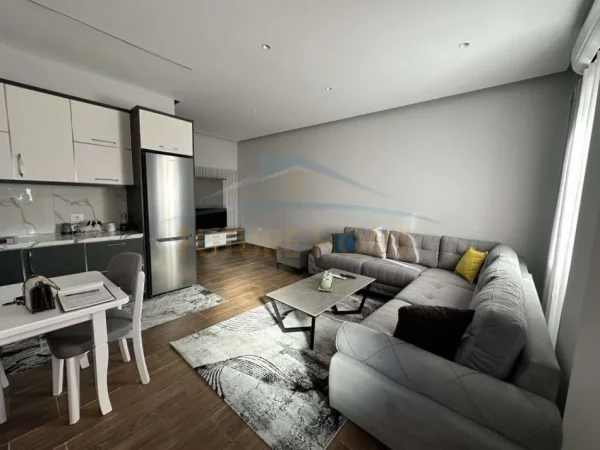 Tirane, jepet me qera Vile 3+1 Kati 2, 67 m² 450  € (KASHAR)  UNA47803