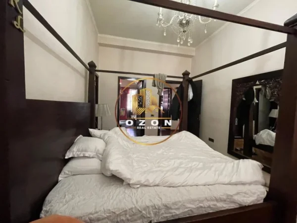 Apartament 2+1+2 për shitje në Qender!