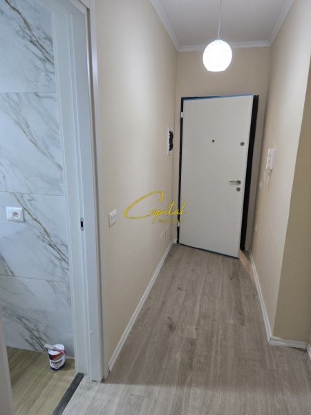 Tirane, jepet me qera apartament 2+1 Kati 4, 123 m² 750 € (QENDER)