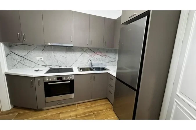 Shqiperi, jepet me qera apartament 1+1 Kati 1, 60 m² 350 € (Porcelan, kodra e priftit)