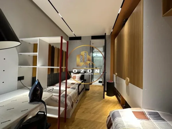 Apartament luksoz 2+1+2 për shitje tek Kompleksi Delijorgji, Rruga e Kavajës!