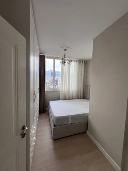 Tirane, jepet me qera 2+1+Ballkon Kati 7, 100 m² 691 € (Rruga Don Bosko)
