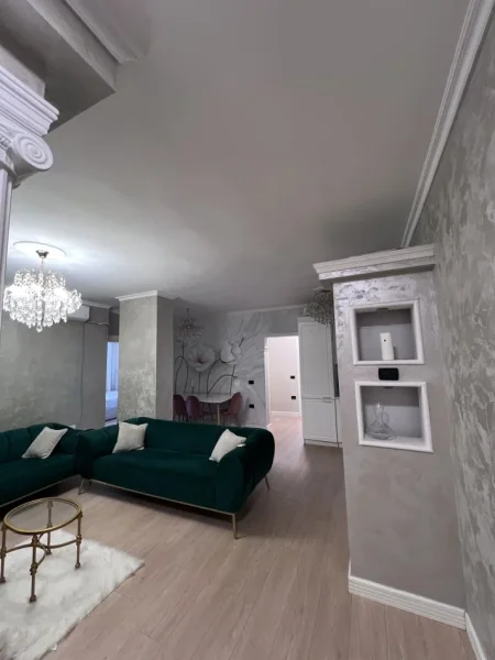 Tirane, jepet me qera 2+1+Ballkon Kati 7, 100 m² 691 € (Rruga Don Bosko)