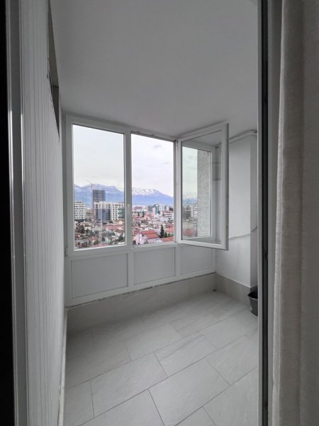 Tirane, jepet me qera 2+1+Ballkon Kati 7, 100 m² 691 € (Rruga Don Bosko)