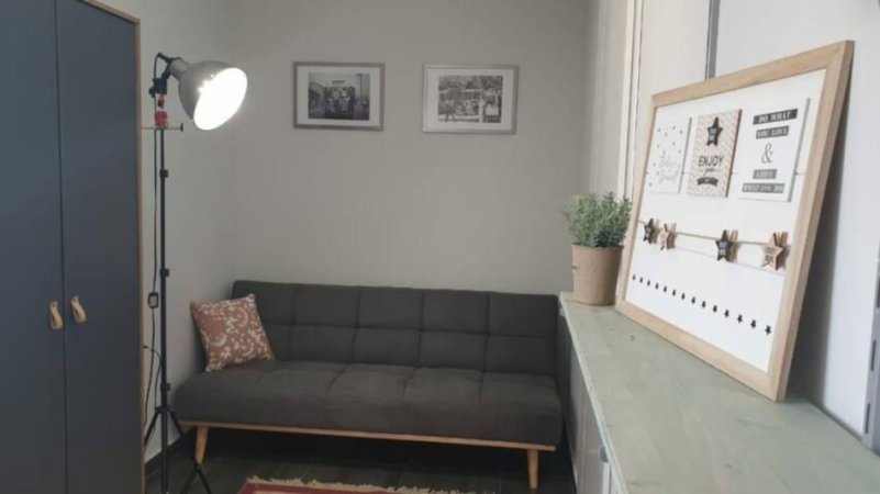 Tirane, jepet me qera 2+1 , 90 m² 1.200 € (Pazari i Ri)