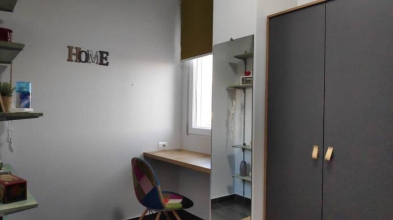 Tirane, jepet me qera 2+1 , 90 m² 1.200 € (Pazari i Ri)