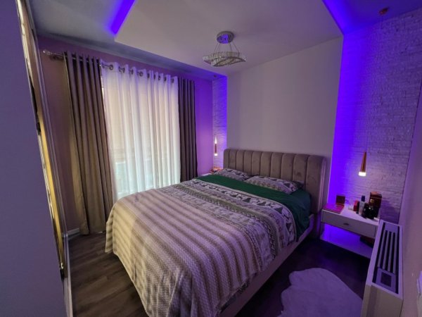 Tirane, jepet me qera apartament 2+1 Kati 3, 99 m² 700 € (UNAZA RE)  UNA48134