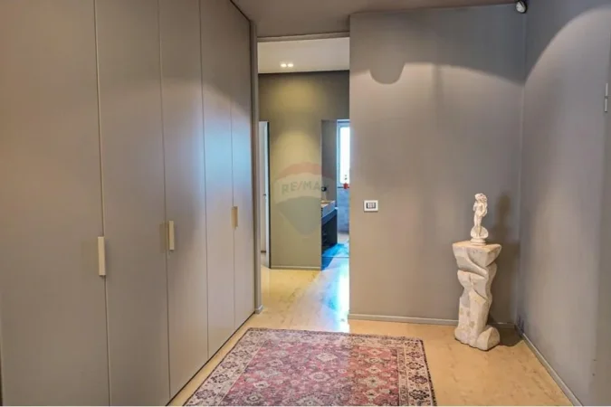 Tirane, shitet apartament+verande | Penthouse 3+1 Kati 8, 278 m² 650.000 € (Medar Shtylla)