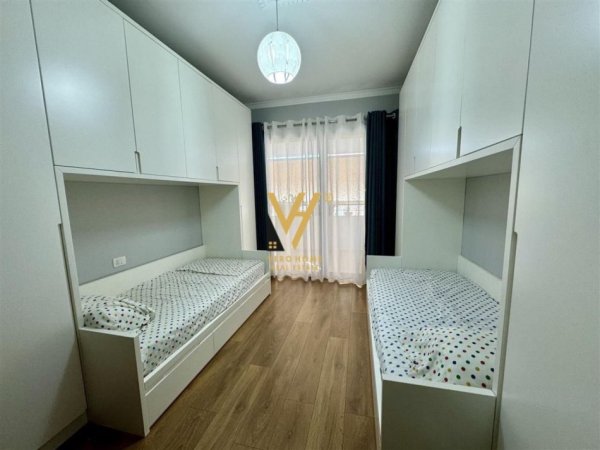 Tirane, jepet me qera apartament 2+1+Ballkon Kati 3, 120 m² 600 € (ASTIR)