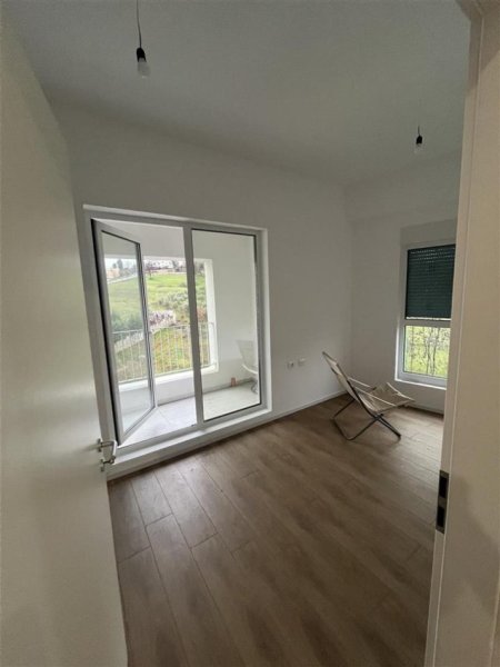 Tirane, jepet me qera apartament 2+1+Ballkon Kati 7, 80 m² 380 € (Ali Dem Kompleksi Kaimi)
