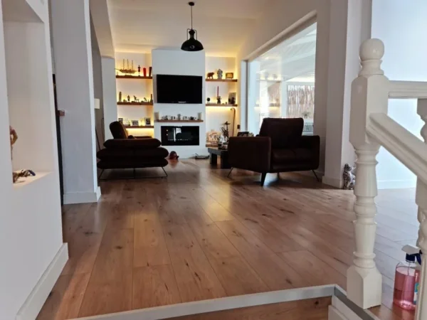 Mali Robit, shitet apartament duplex Kati 4, 134 m² 255.000 € (Mali i Robit)