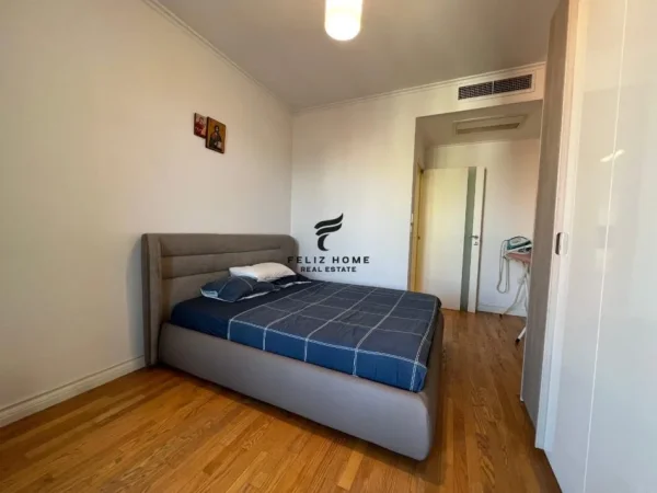 Tirane, jepet me qera apartament 2+1+Ballkon Kati 7, 123 m² 1.500 € (PJETER BOGANI)
