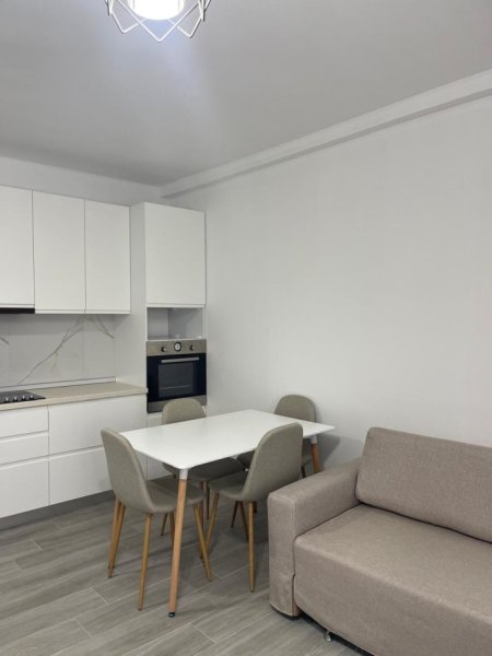 Tirane, jap me qera apartament 2+1+Ballkon Kati 2, 120 m² 500 € (5 Maj)