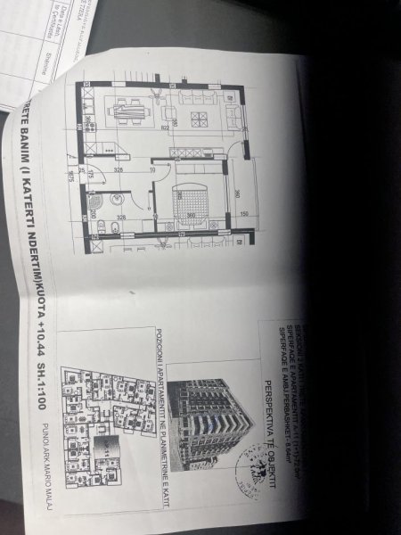 Tirane, jepet me qera apartament 1+1+Aneks+Ballkon Kati 3, 350 € (Besim Alla)