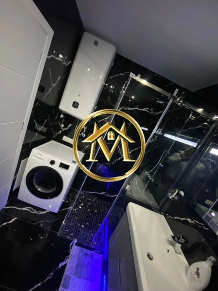 Tirane, jepet me qera apartament 2+1 Kati 2, 95 m² 700 € (Laprake)