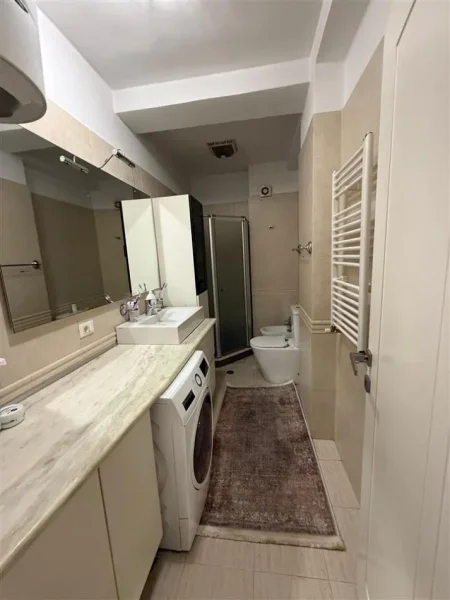 Tirane, shitet apartament 3+1+Ballkon Kati 4, 150 m² 308.000 € (Komuna e Parisit)