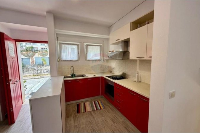Tirane, jepet me qera apartament duplex 2+1+Aneks Kati 0, 120 m² 600 € (Rezidenca Kodra e Diellit 2)
