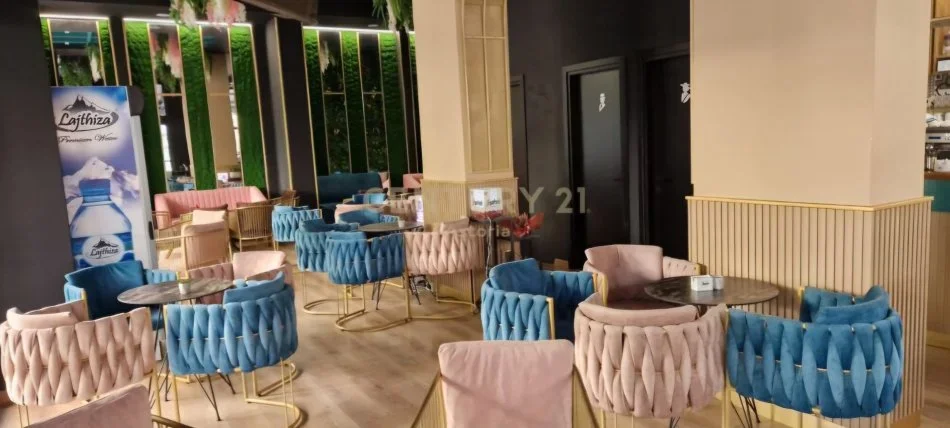 Tirane, shitet bar-resorant Kati 0, 108 m² 324.000 € (Astiri)